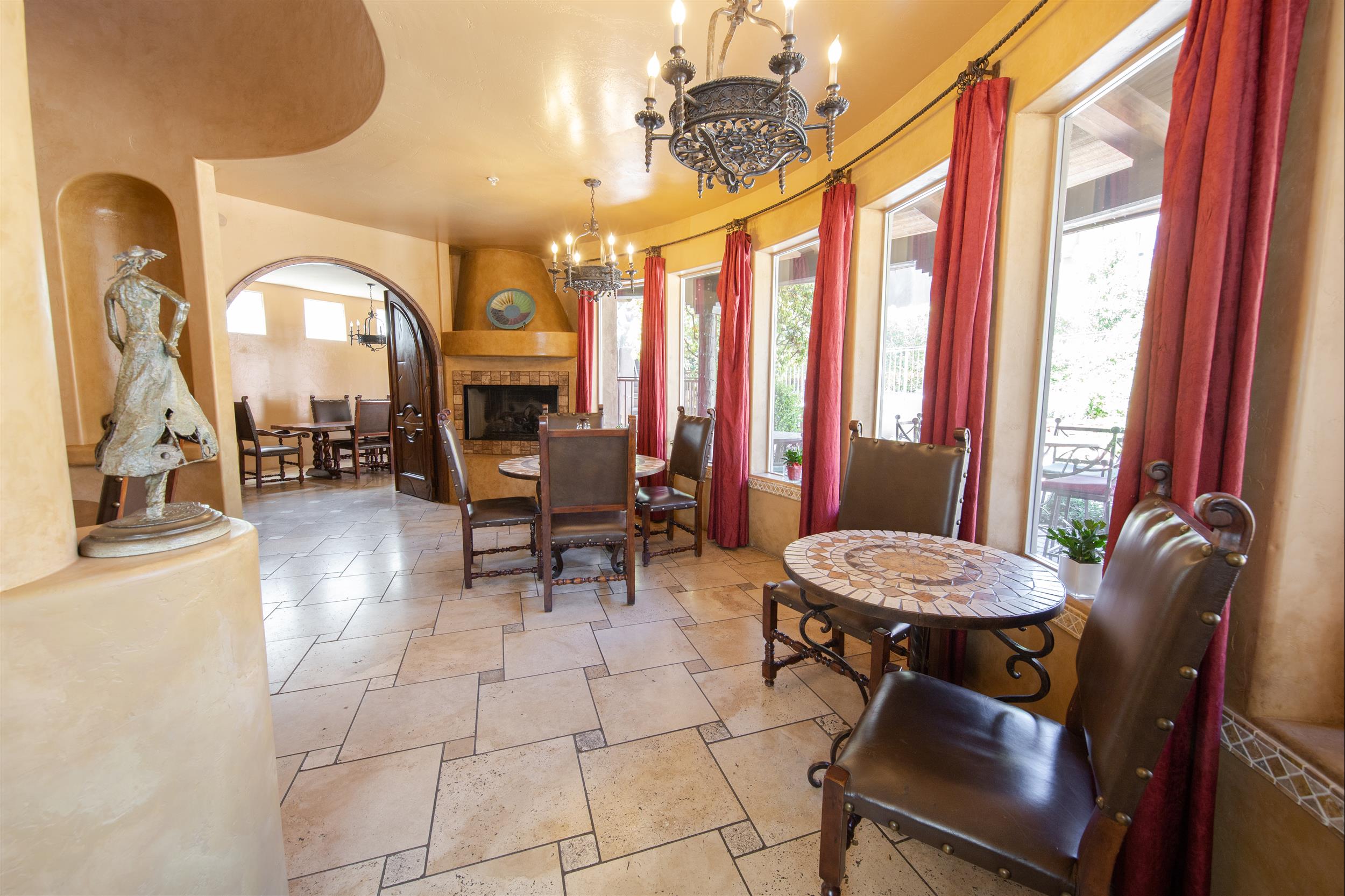 Adobe Grand Villas dining room